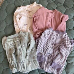 Carter's Footed pajamas set of 4